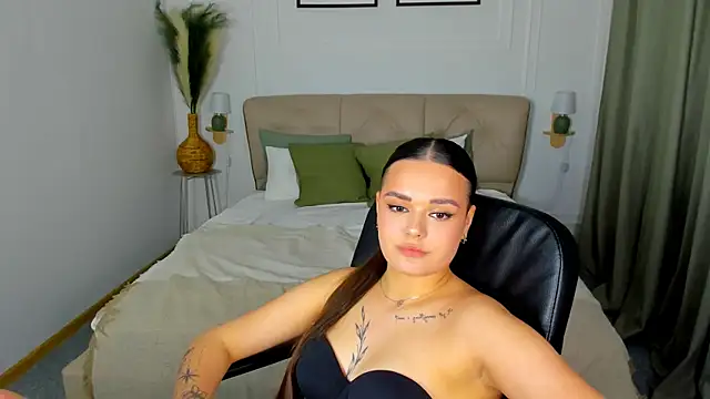 EvaRaider online show from 04-18-26, 07:58