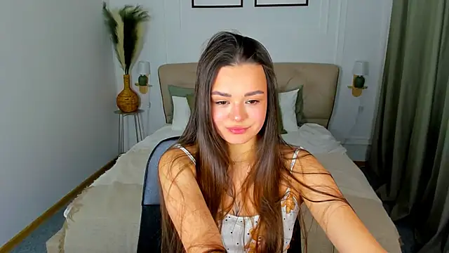 EvaRaider online show from 04-19-26, 01:43