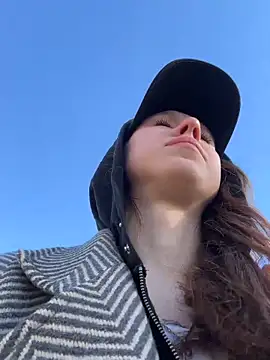 PurrLure online show from 03-21-26, 10:53