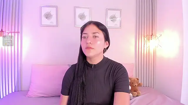 Sallyrosee  online show from 07-17-26, 04:23