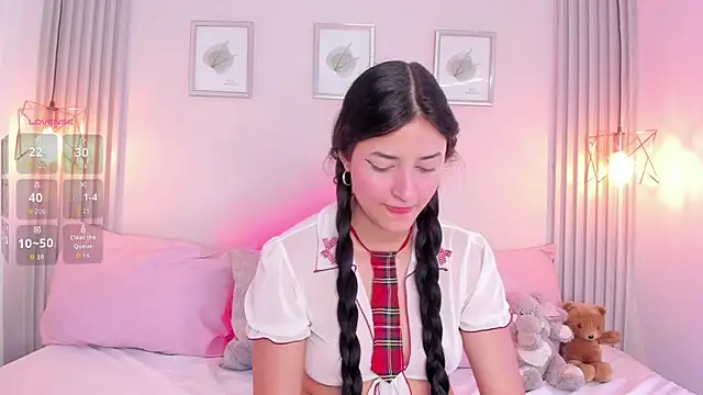 Sallyrosee  online show from 07-18-26, 03:38