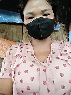 Snapshot of maymay121 chatting on 06-27-26, 03:44 maymay121 online show from 06-27-26, 03:44