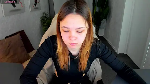 Lori Bllossom online show from 04-17-26, 12:35