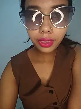 Candyy crushh online show from 06-19-26, 10:02