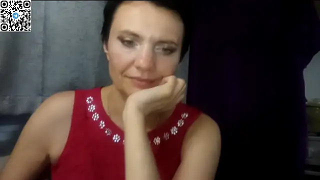 HotMamaQueen234 online show from 06-11-26, 11:25