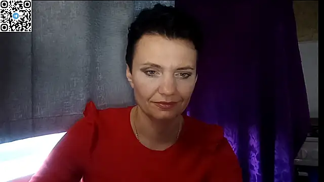 HotMamaQueen234 online show from 07-06-26, 11:18