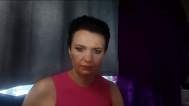 HotMamaQueen234 online show from 07-28-26, 12:12