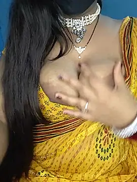 Snapshot of Miss_roohi chatting on 07-28-26, 11:17 Miss roohi online show from 07-28-26, 11:17