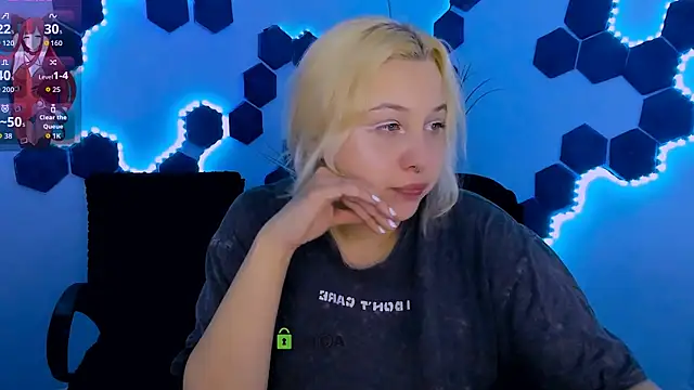 aria blaze  online show from 03-19-26, 01:15