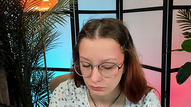 AmelieViolet online show from 06-25-26, 03:17
