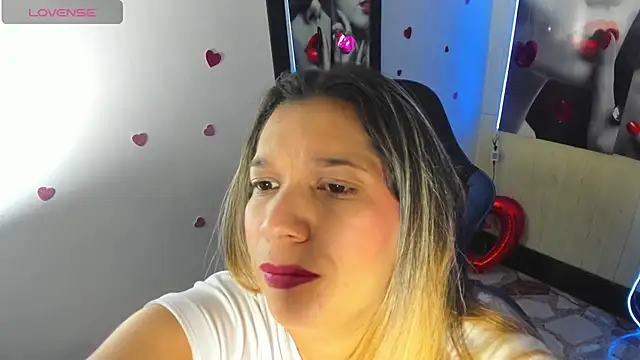 Snapshot of Melisa_14 chatting on 06-03-26, 01:03 Melisa 14 online show from 06-03-26, 01:03
