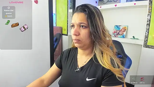 Snapshot of Melisa_14 chatting on 06-15-26, 11:23 Melisa 14 online show from 06-15-26, 11:23