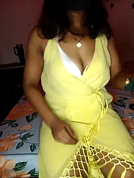 Snapshot of mayakapoor880 chatting on 04-30-26, 06:47 mayakapoor880 online show from 04-30-26, 06:47