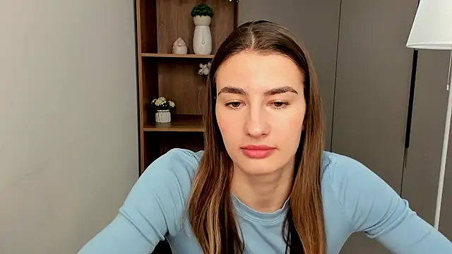 Snapshot of CarrieAndzulis chatting on 03-22-26, 02:37 CarrieAndzulis online show from 03-22-26, 02:37