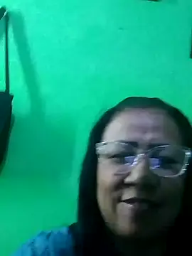 juliataylorhot online show from 04-17-26, 12:57