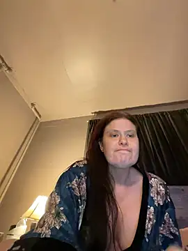 Snapshot of JulieetteLatte chatting on 05-15-26, 12:50 JulieetteLatte online show from 05-15-26, 12:50