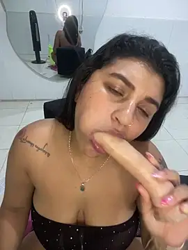 Mia rouseee online show from 04-07-26, 12:33