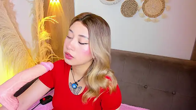 Amber Palmer online show from 05-03-26, 08:26