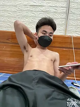 Hoanganhdayroii online show from 04-06-26, 03:13