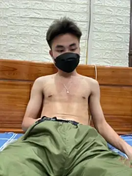 Hoanganhdayroii online show from 04-09-26, 03:17