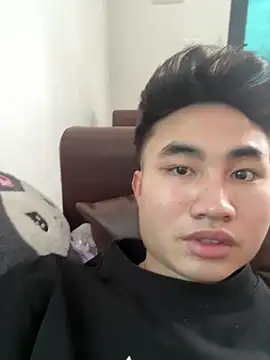 Hoanganhdayroii online show from 04-30-26, 05:14
