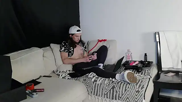 DylanBrook online show from 04-12-26, 06:35