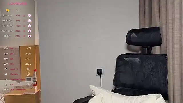 kiki-12 online show from 04-07-26, 11:48