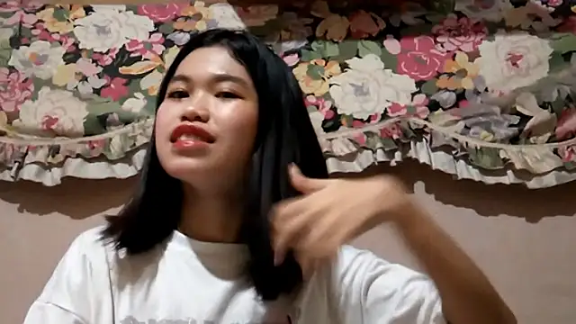 FrancescaVinall online show from 03-19-26, 05:22