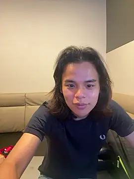 Snapshot of zakochin114514 chatting on 05-24-26, 11:37 zakochin114514 online show from 05-24-26, 11:37