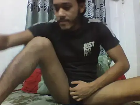 Snapshot of koushik10 chatting on 07-13-26, 04:32 koushik10 online show from 07-13-26, 04:32