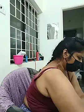 Snapshot of tamil_manjalmaami chatting on 06-02-26, 02:52 tamil manjalmaami online show from 06-02-26, 02:52