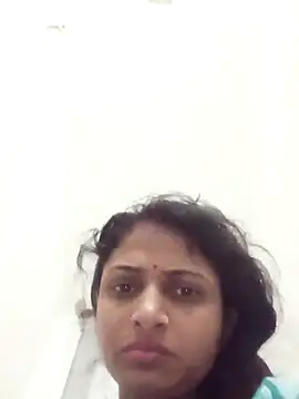 Snapshot of Leelaaji chatting on 04-19-26, 01:38 Leelaaji online show from 04-19-26, 01:38