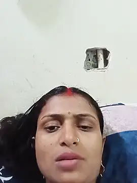 Snapshot of Leelaaji chatting on 05-17-26, 09:28 Leelaaji online show from 05-17-26, 09:28