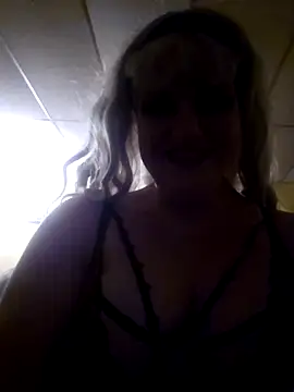 Snapshot of PiSeas chatting on 03-19-26, 03:54 PiSeas online show from 03-19-26, 03:54