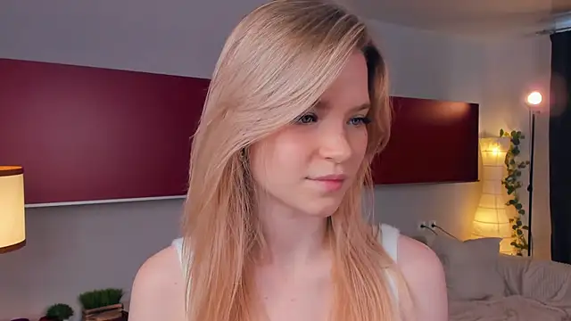 Snapshot of DelmaLasky chatting on 06-15-26, 10:17 DelmaLasky online show from 06-15-26, 10:17