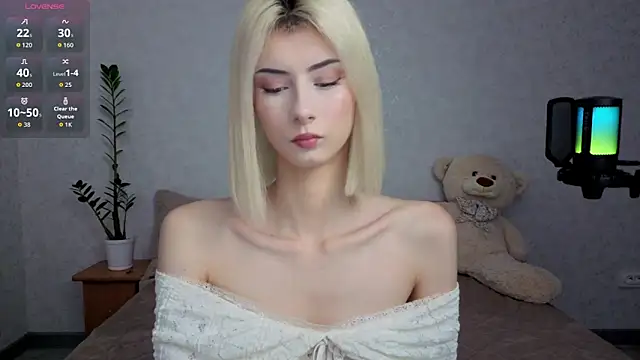 kittysocutie online show from 06-10-26, 12:33
