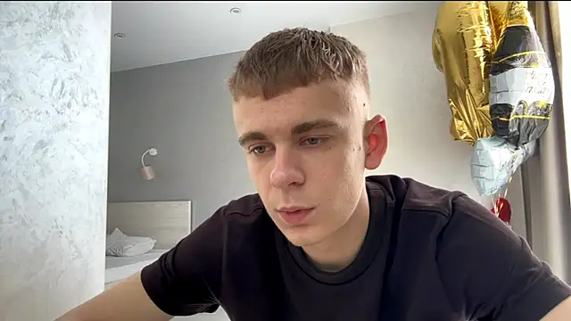 Snapshot of SoloFury chatting on 06-19-26, 06:07 SoloFury online show from 06-19-26, 06:07