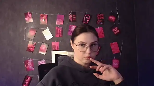 Nika nik a online show from 03-25-26, 06:19