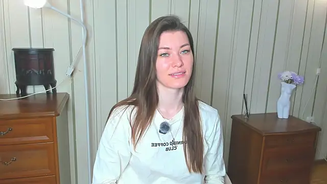 JulissaLipoma online show from 04-04-26, 07:17