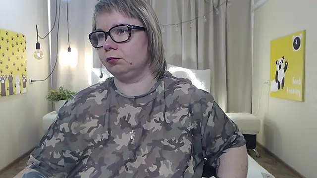 BonnnyBoobsy online show from 05-04-26, 11:50