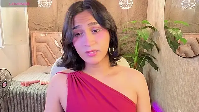 Snapshot of Zoee_Kiss_ chatting on 07-22-26, 08:44 Zoee Kiss online show from 07-22-26, 08:44