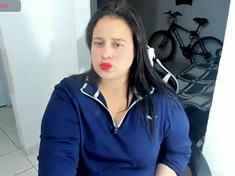 Atenea 19  online show from 05-20-26, 05:13