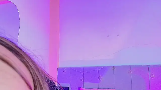 LiiaaGenner online show from 04-01-26, 06:16