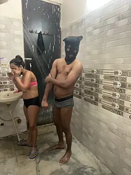 couple-new online show from 04-18-26, 11:36
