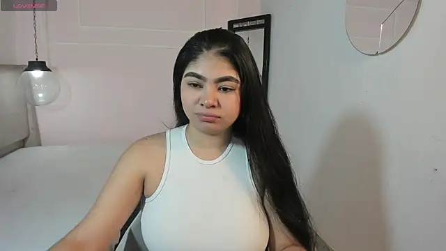 MilaHeat1 online show from 05-02-26, 08:03