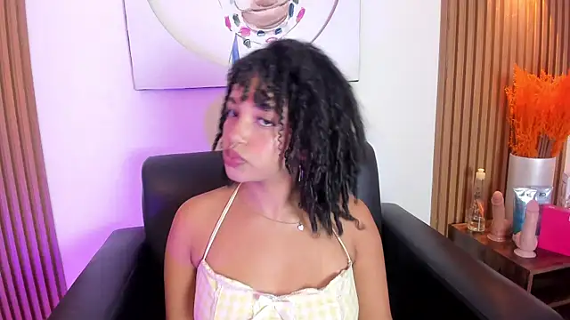 Snapshot of JazmyXXX chatting on 07-06-26, 08:00 JazmyXXX online show from 07-06-26, 08:00
