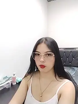 veleria allurin online show from 06-18-26, 07:51