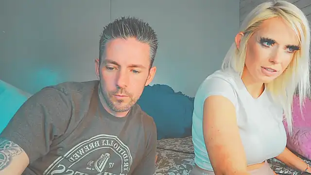 Snapshot of SkylarrGrey chatting on 05-16-26, 03:47 SkylarrGrey online show from 05-16-26, 03:47