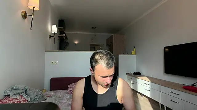 Daniel ice online show from 03-28-26, 01:33