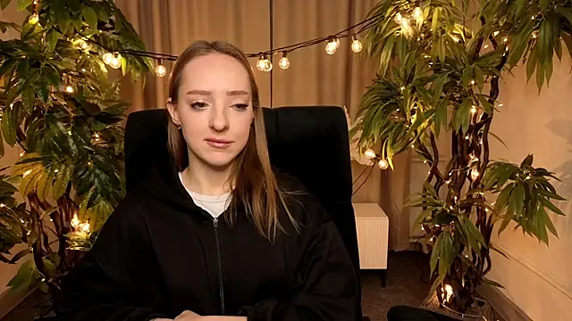 GertrudeWilson online show from 03-23-26, 08:51